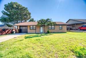 featured image of 2711 Cindy Ln