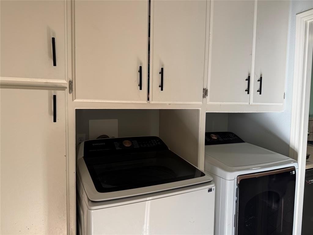 1327 Canterbury Blvd - Photo 6 of 18