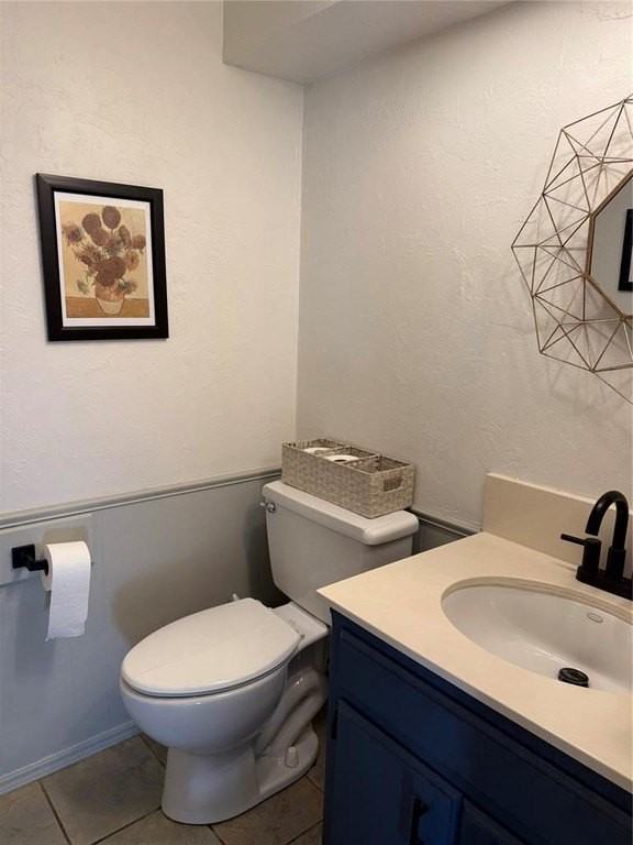 1327 Canterbury Blvd - Photo 7 of 18