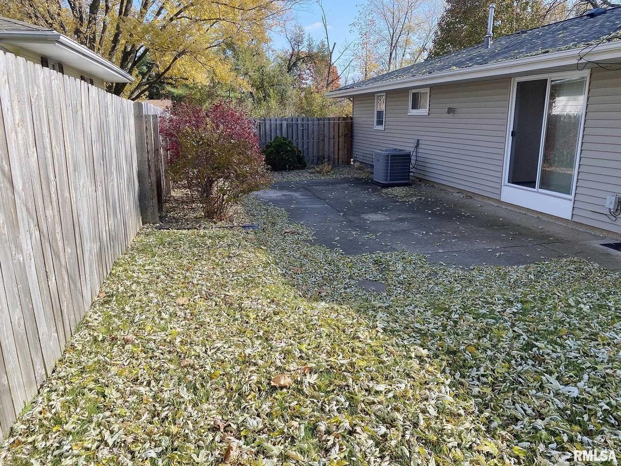 1829 W Daytona Dr - Photo 3 of 36