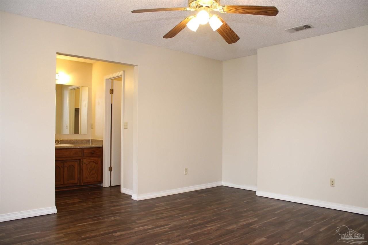 7608 Wilshire Rd - Photo 7 of 18