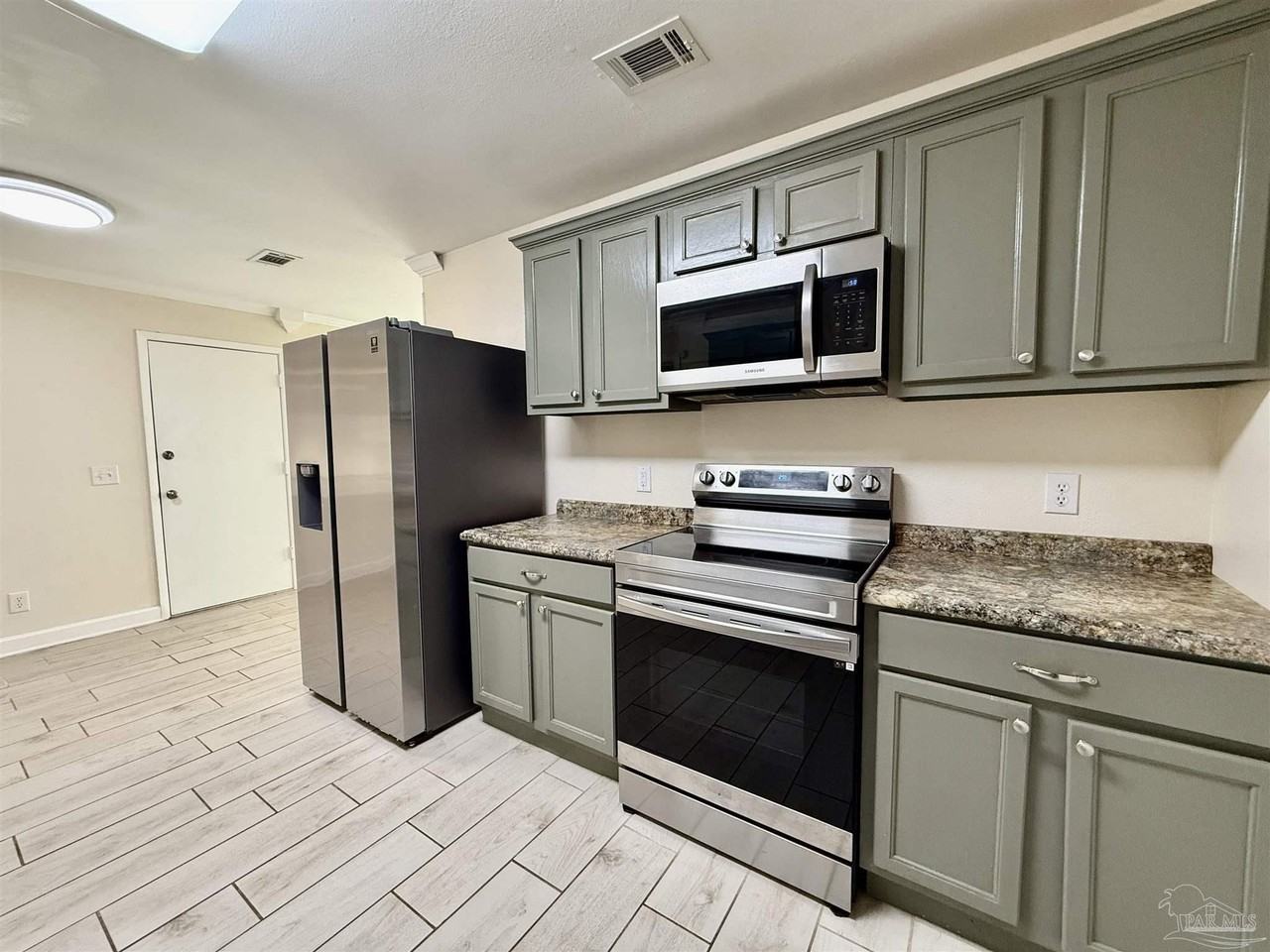 3484 Willow Ln - Photo 6 of 25