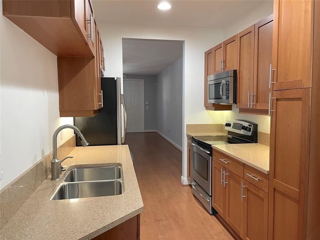 415 Sw 13th Ter #415 - Photo 5 of 11