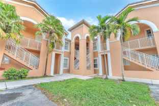 7200 Nw 177th St Apt 108 - Photo 1 of 1