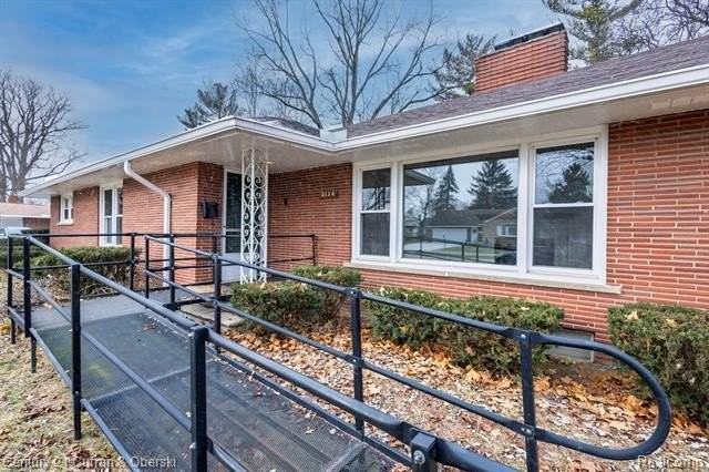 3136 Mildred St - Photo 5 of 50