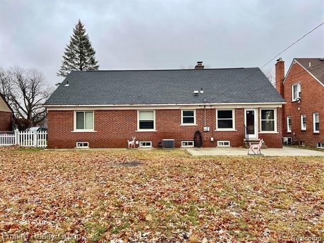 1031 N Vernon St - Photo 5 of 37