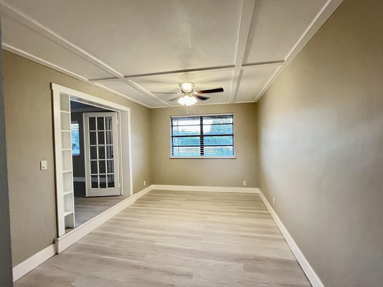 1520 N 25th Ave - Photo 7 of 26