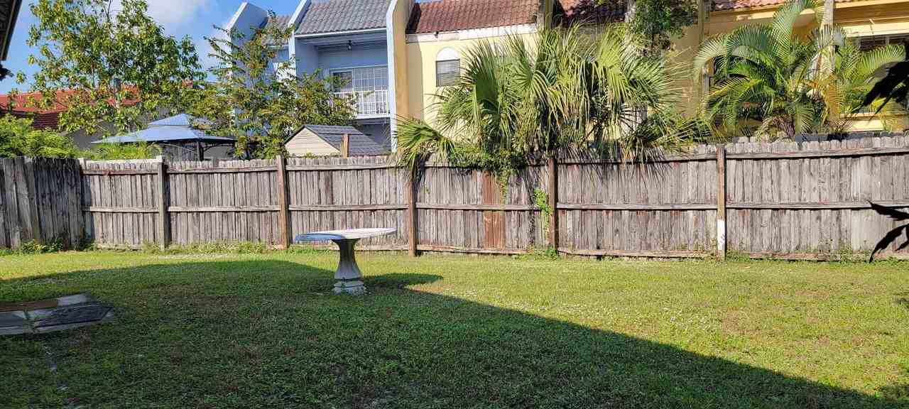 12738 Peconic Ct - Photo 2 of 14