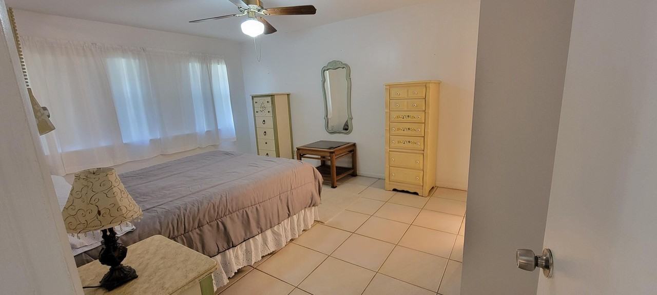 12738 Peconic Ct - Photo 4 of 14