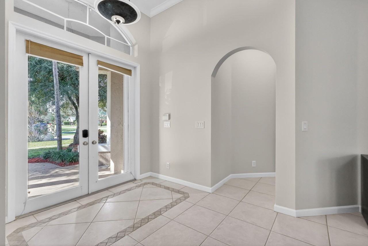 1500 Firethorn Dr - Photo 5 of 50