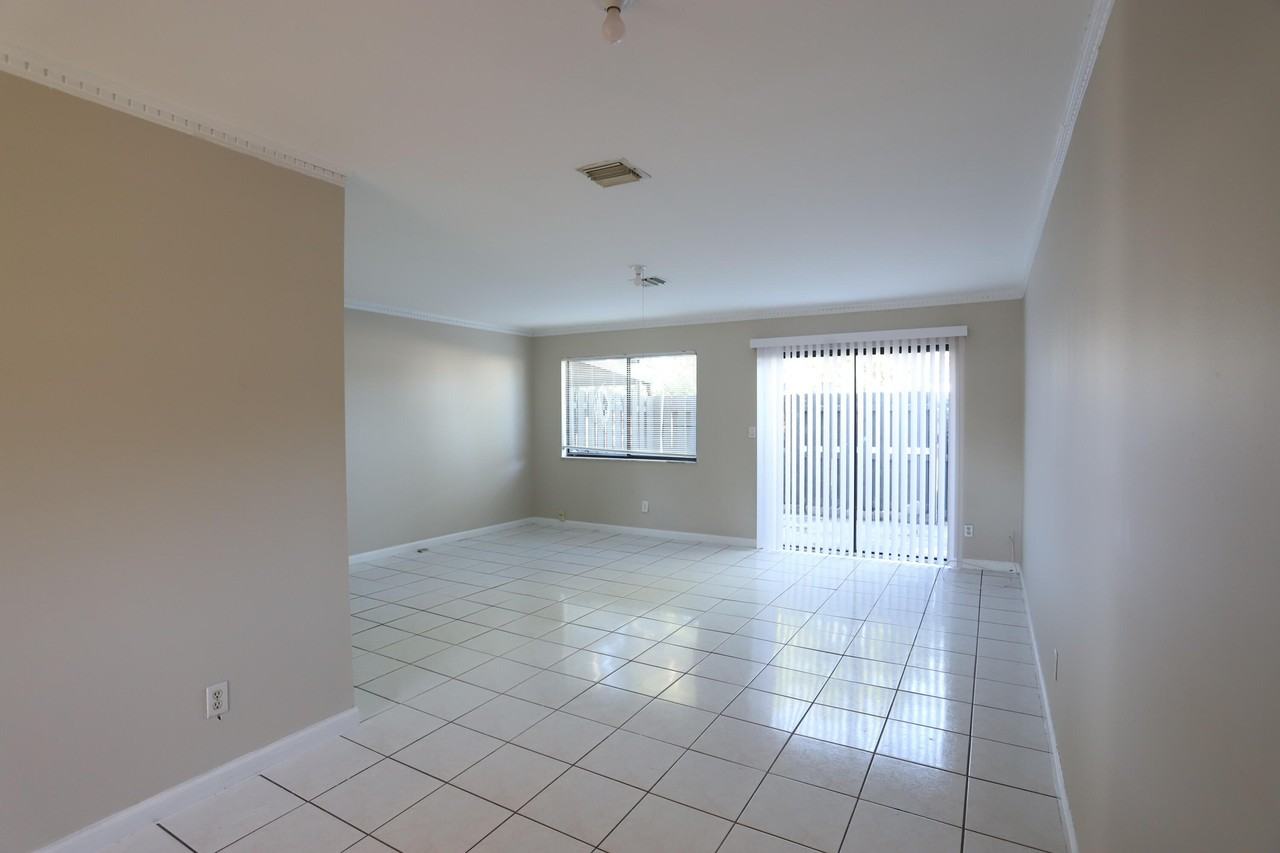 101 Shoreview Dr - Photo 4 of 24