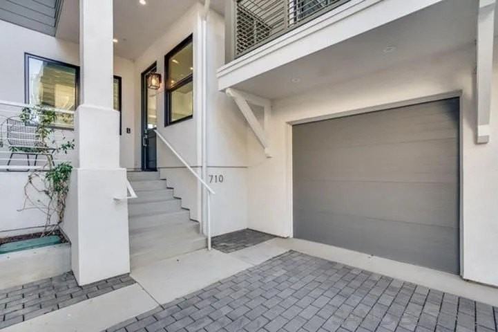 710 E Ave - Photo 5 of 50