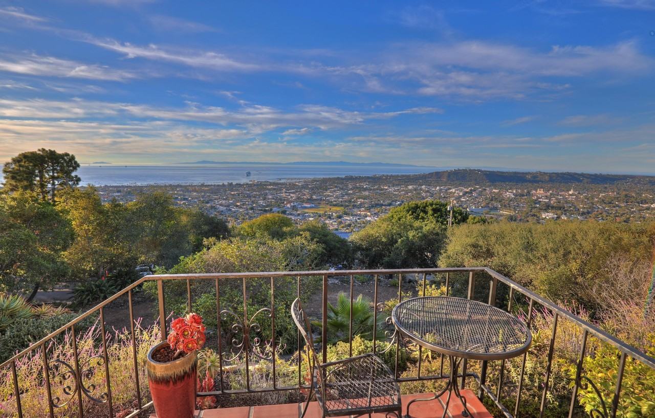 940 Arbolado Rd - Photo 2 of 18