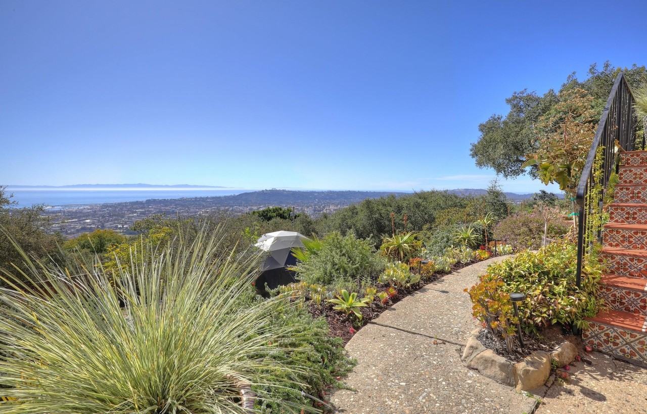 940 Arbolado Rd - Photo 4 of 18