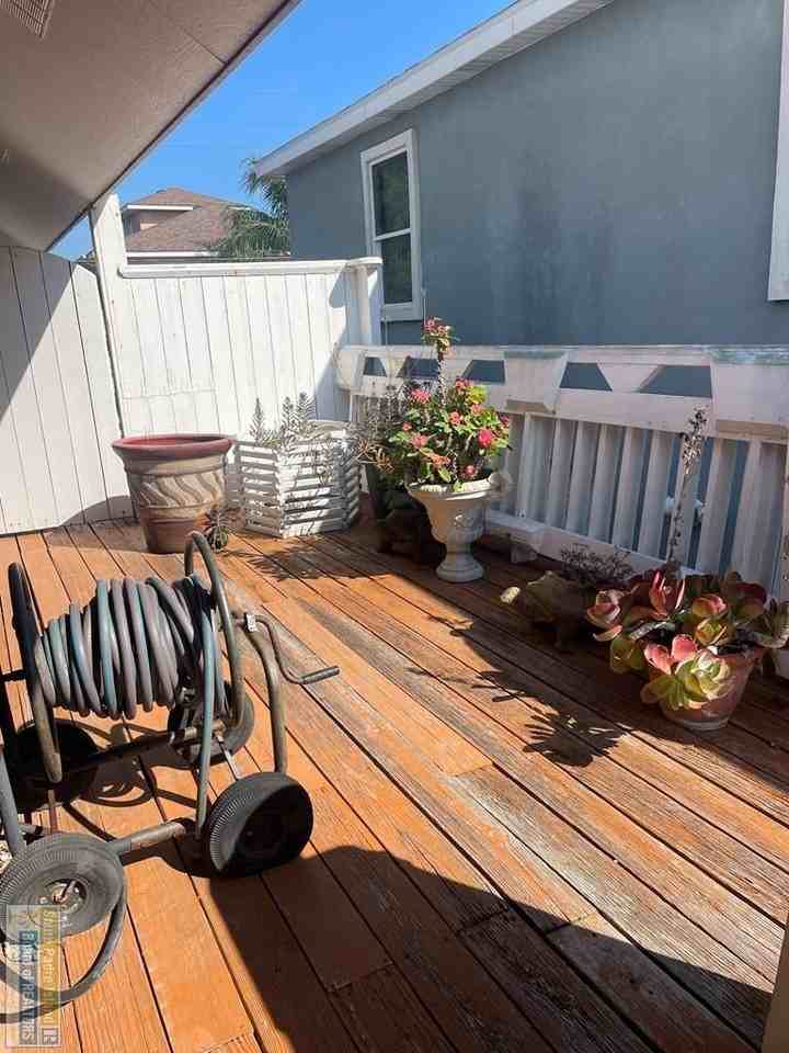 921 Bass Ave - Photo 6 of 33