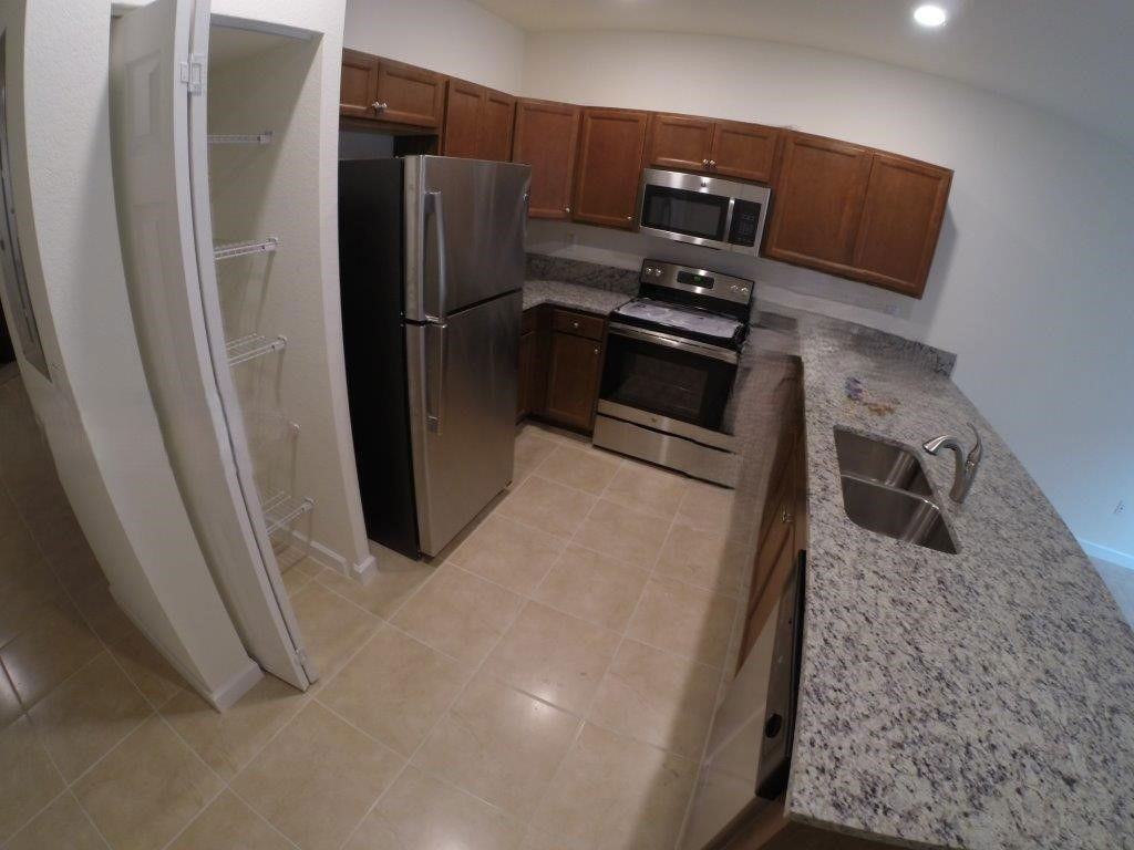 9332 W 33rd Ln - Photo 7 of 8