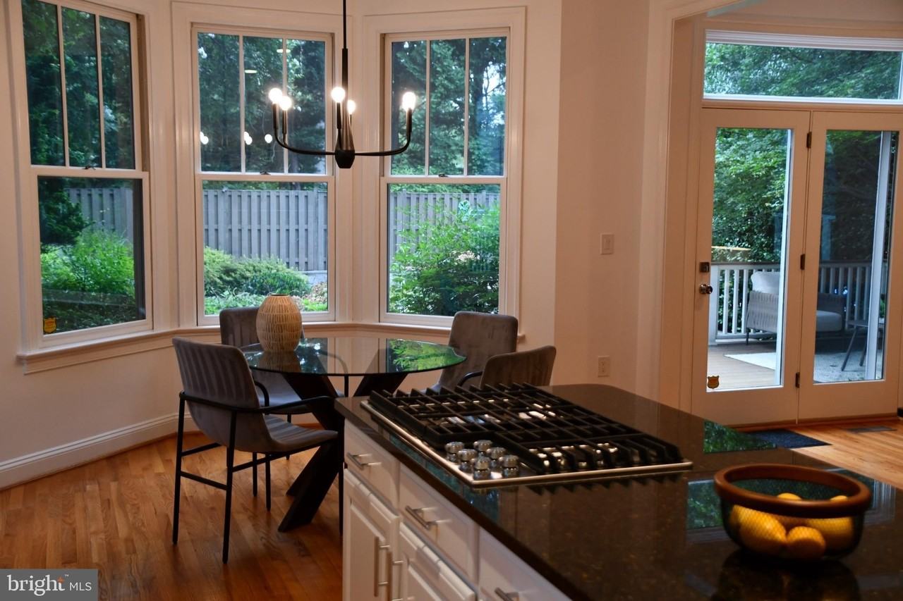 5127 Cathedral Ave Nw - Photo 4 of 25