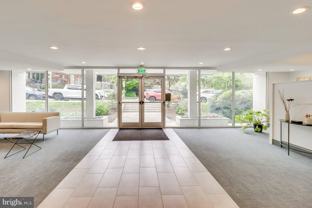 2710 Macomb St Nw Apt 303 #303 - Photo 1 of 1