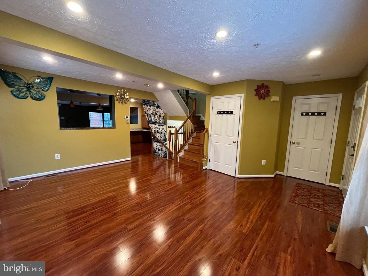 283 Point To Point Sq - Photo 3 of 24