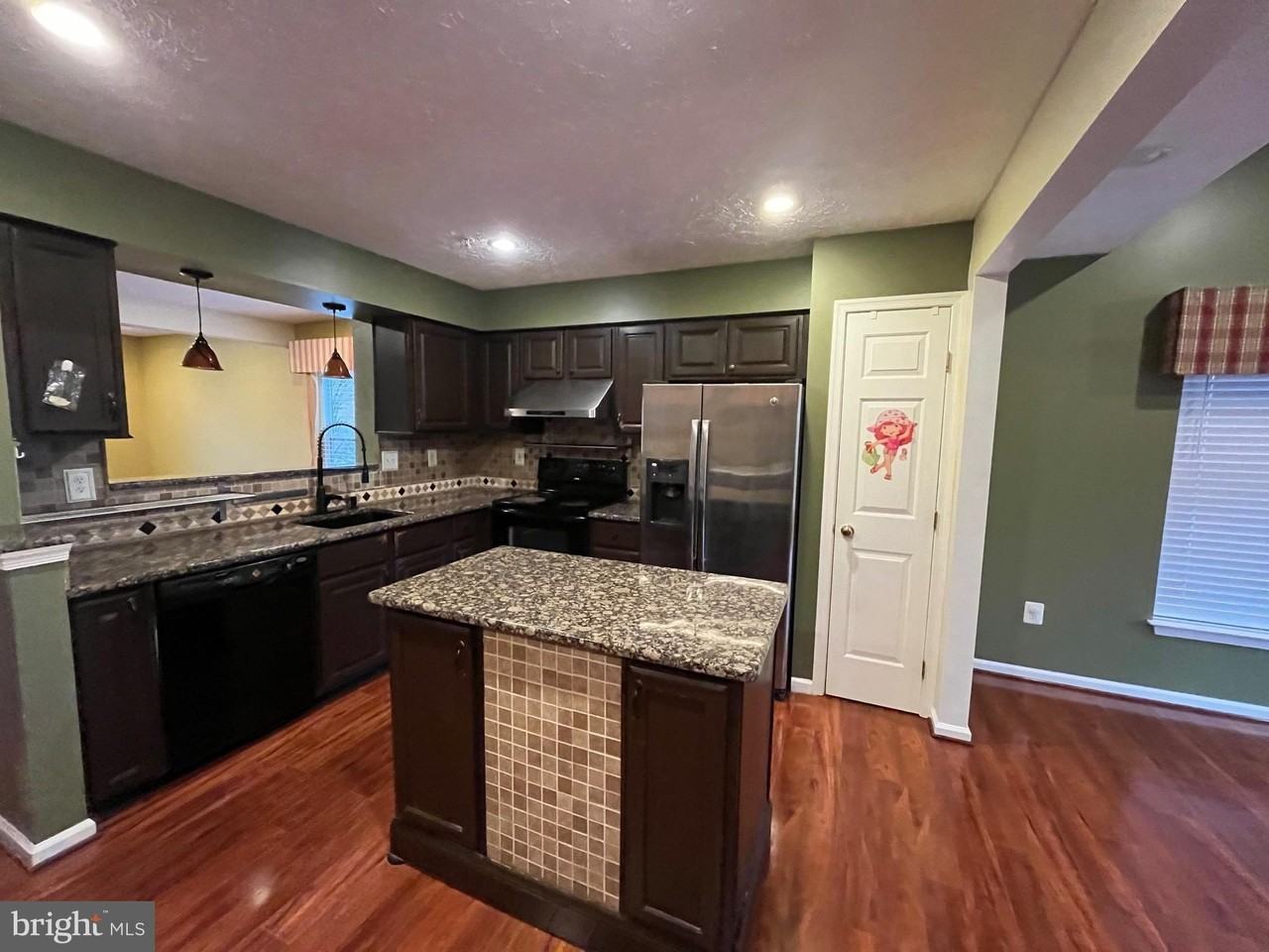 283 Point To Point Sq - Photo 5 of 24