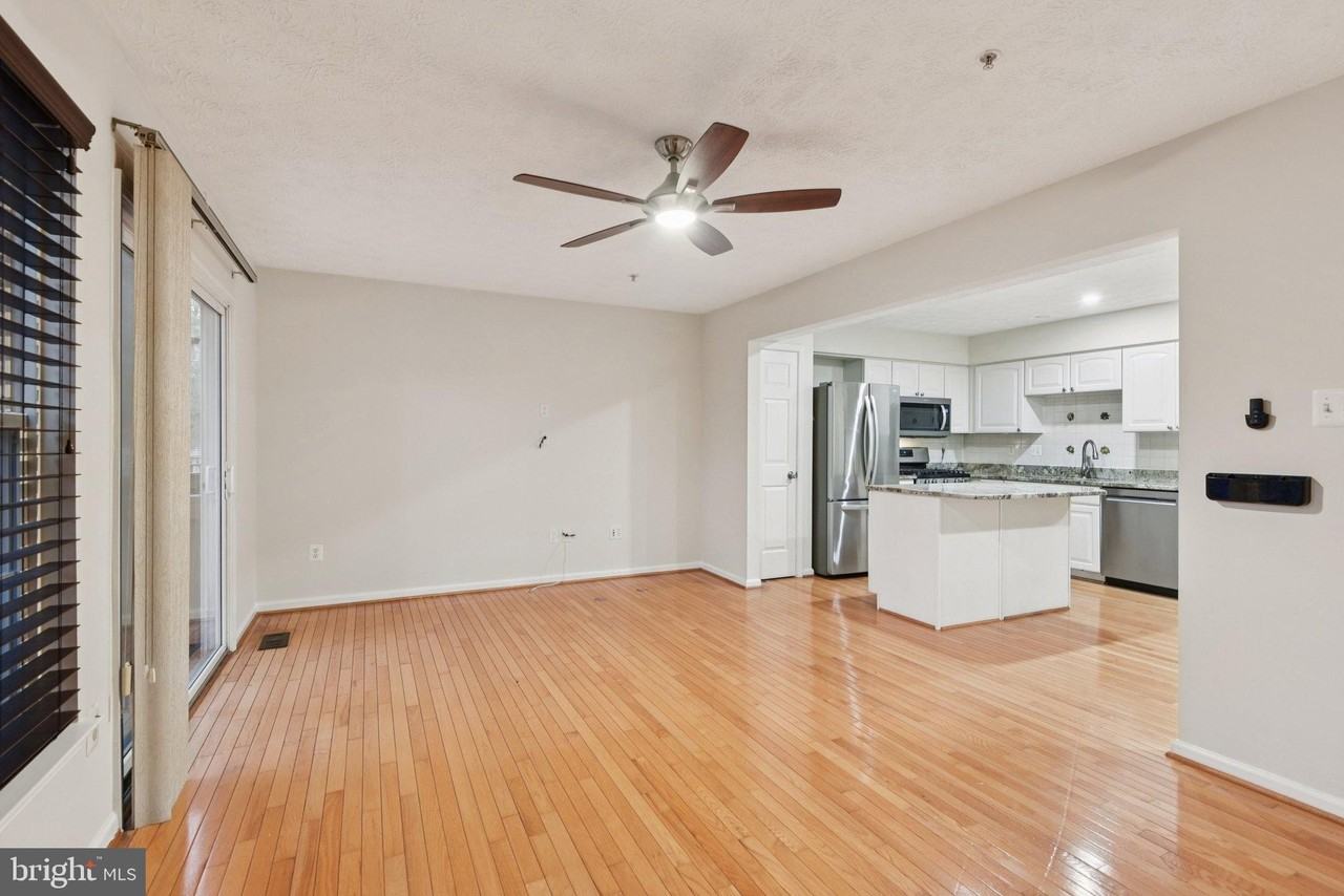 8889 Papillon Dr - Photo 7 of 40