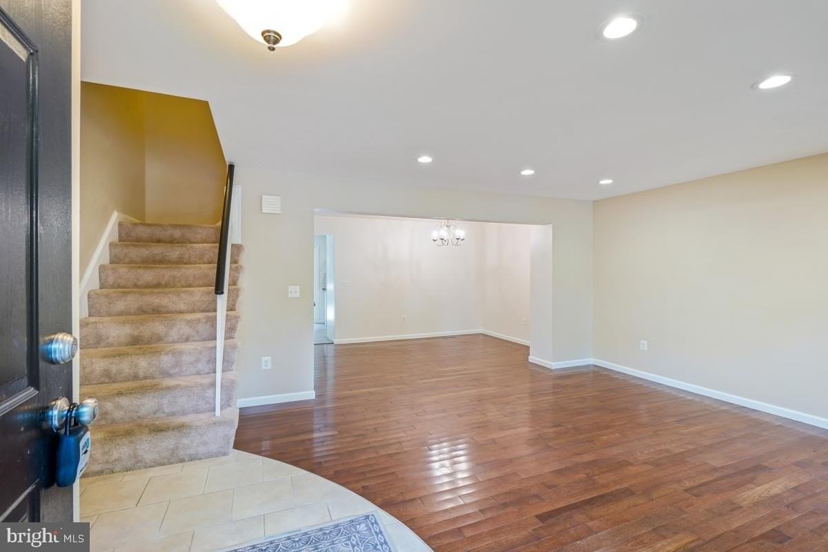 4615 Gemstone Ter - Photo 2 of 45