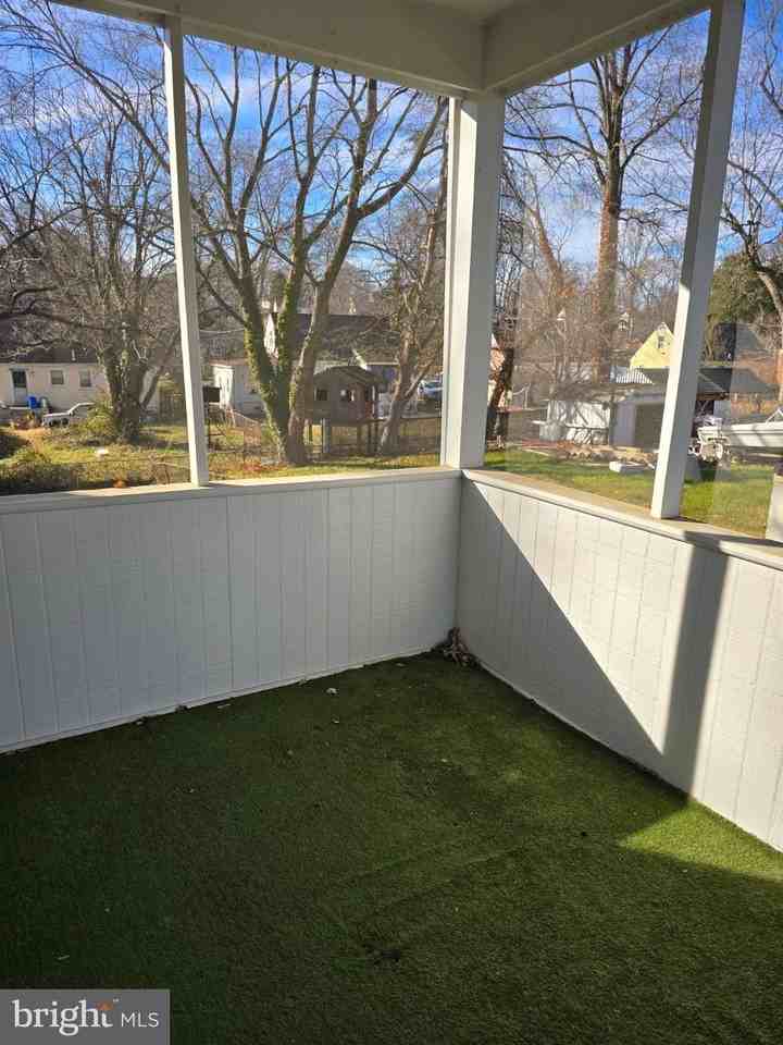 3910 74th Ave - Photo 7 of 23