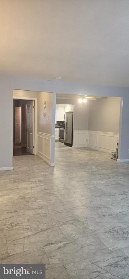 1294 Cooper St Apt E11 #E11 - Photo 3 of 14