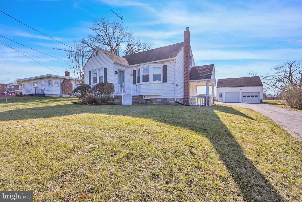 42 E Hanover St - Photo 2 of 28