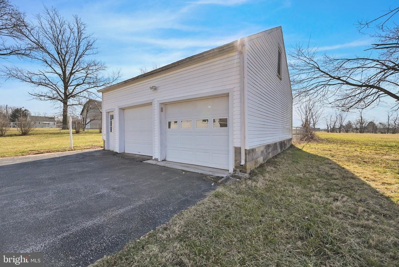 42 E Hanover St - Photo 4 of 28