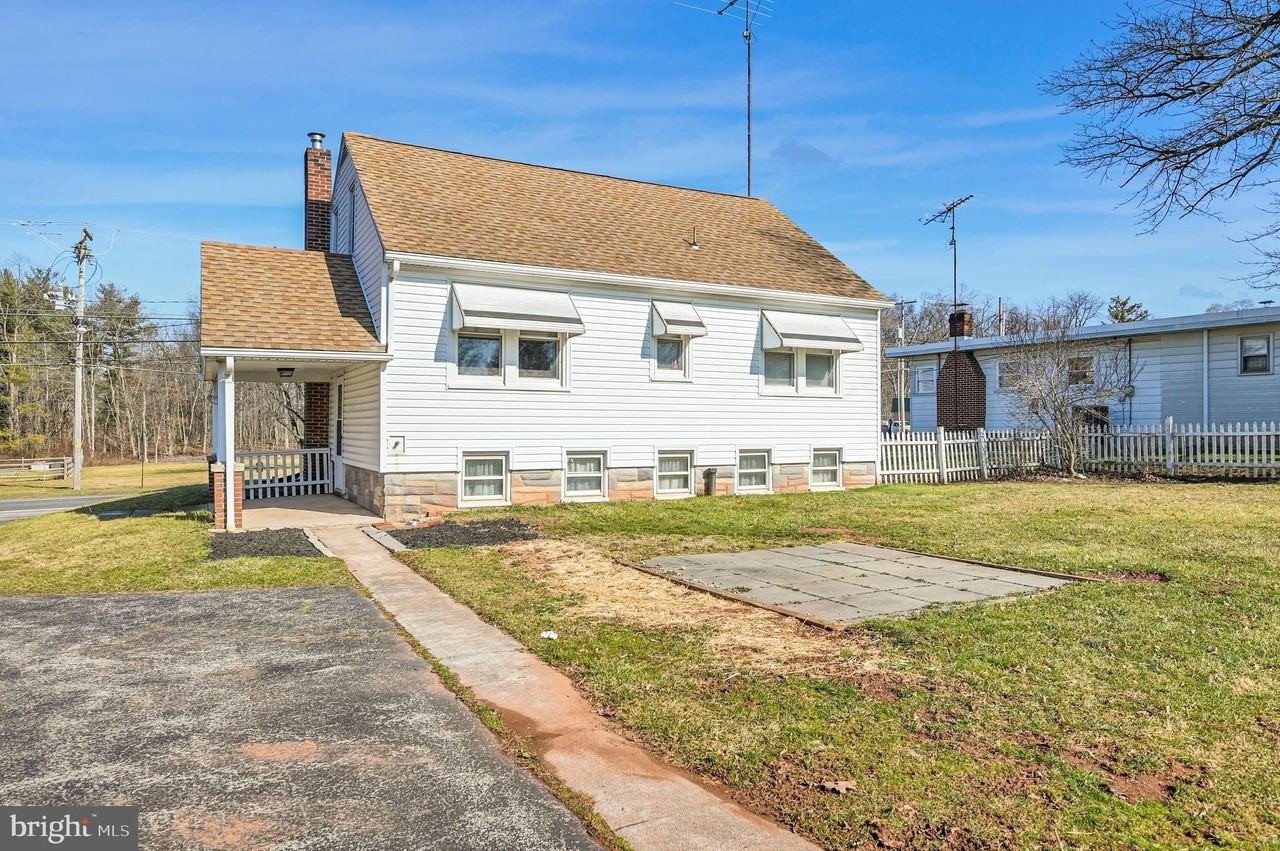 42 E Hanover St - Photo 5 of 28