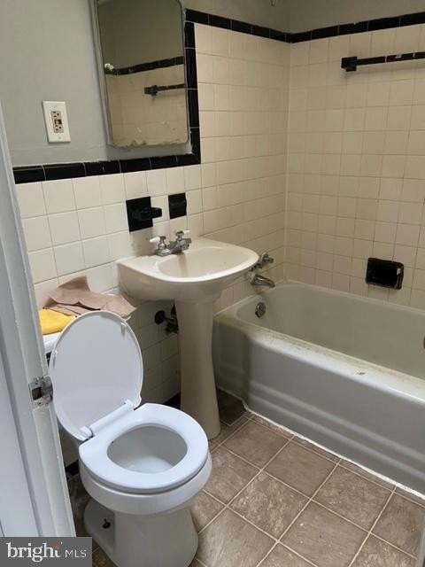 3154 N 6th St - Photo 3 of 15