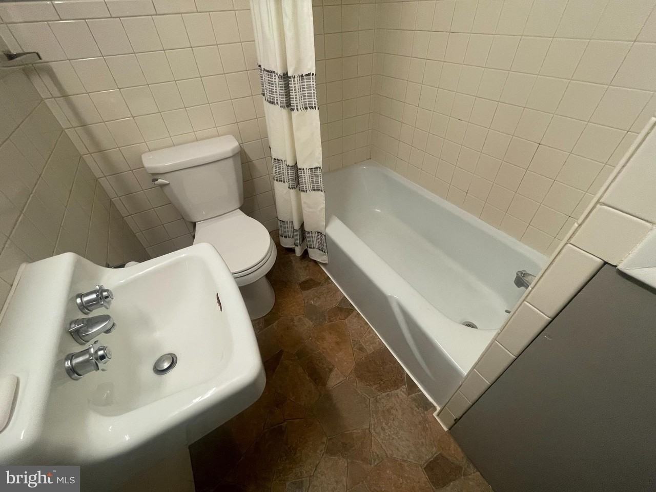 271A Redwood Dr - Photo 7 of 7