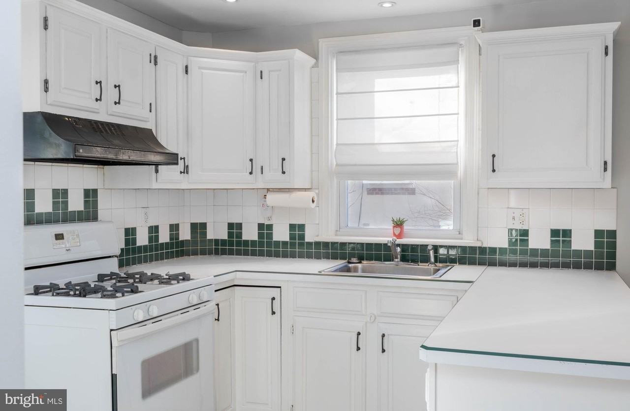 209 Elm Ave - Photo 7 of 30