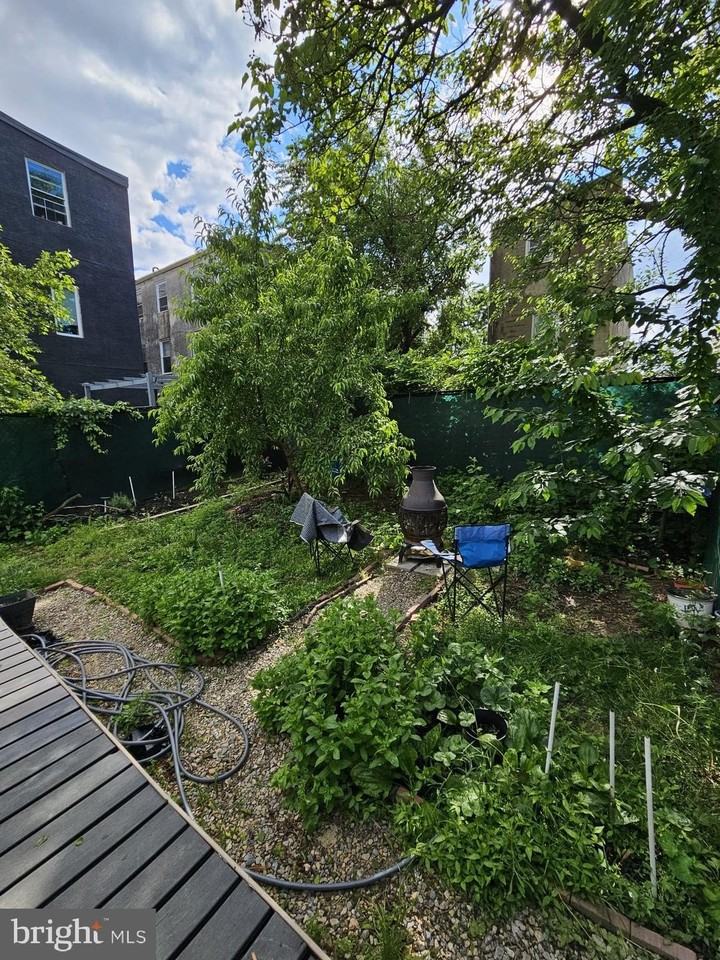 1400 N Bouvier St - Photo 6 of 24