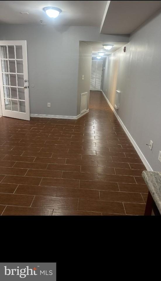 391 Martin St - Photo 3 of 10