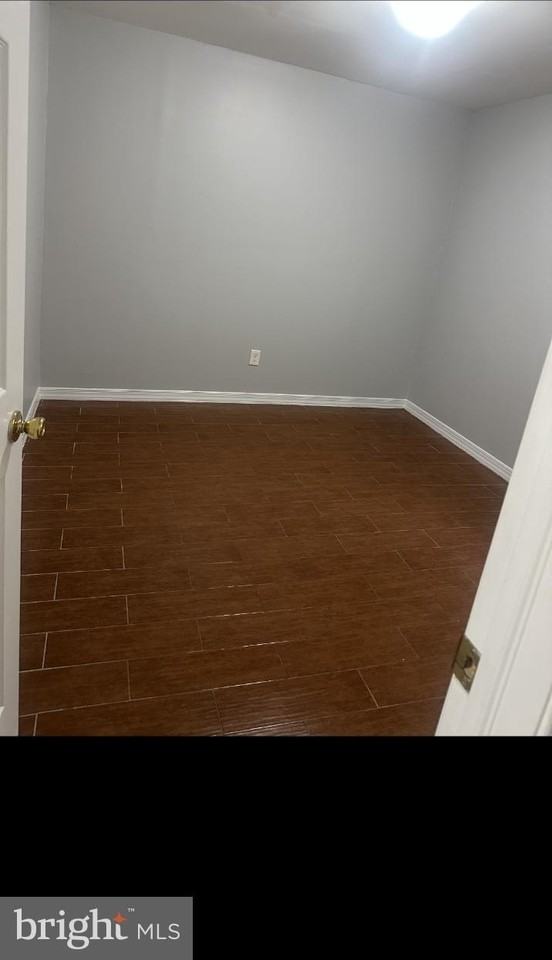 391 Martin St - Photo 5 of 10