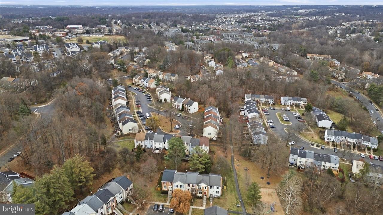 5927 Wild Brook Ct - Photo 2 of 48