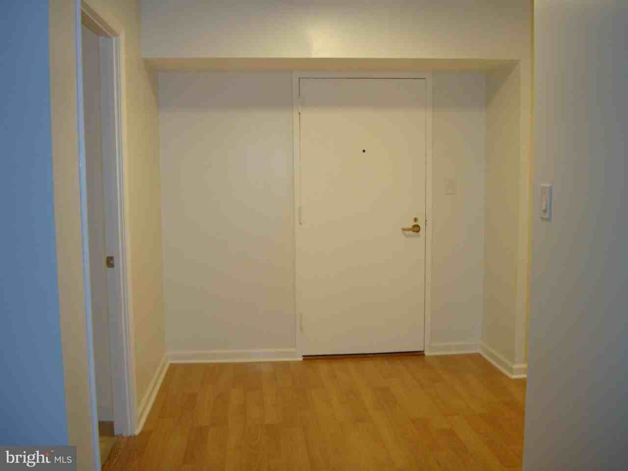 3800 Powell Ln Unit 722 #722 - Photo 5 of 41