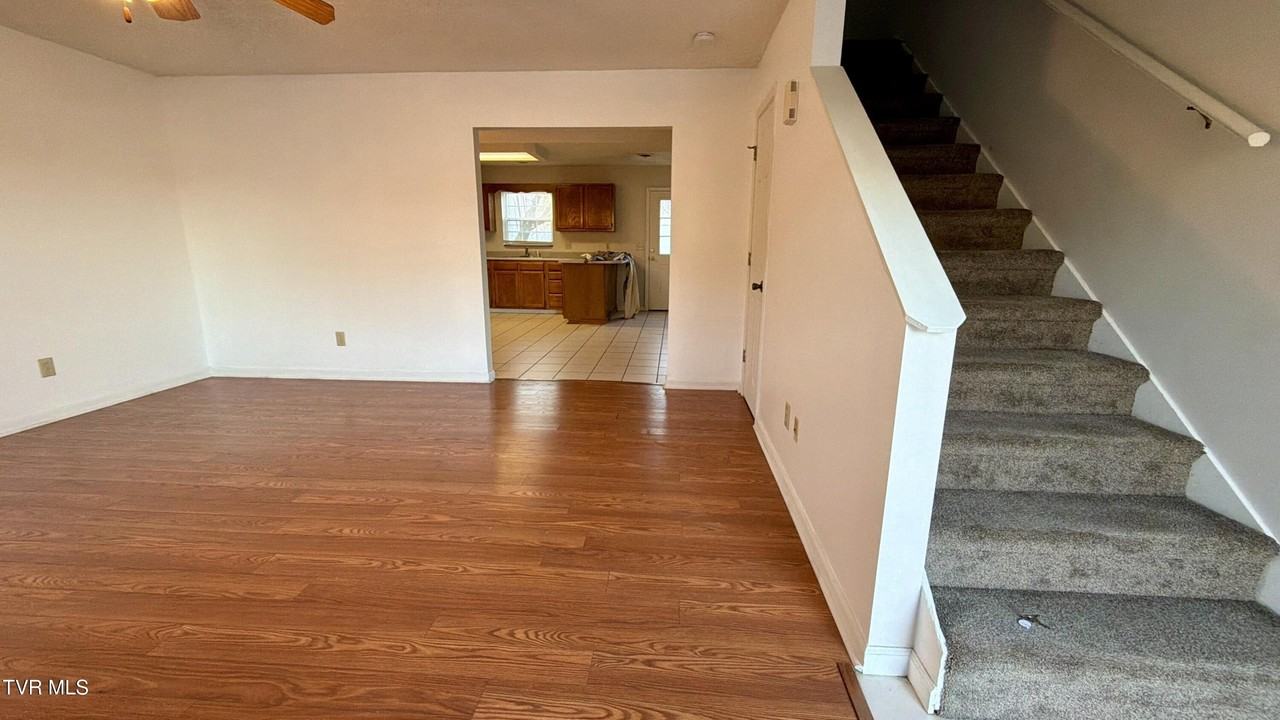 23 Lexington Ct Unit 23 #23 - Photo 5 of 16