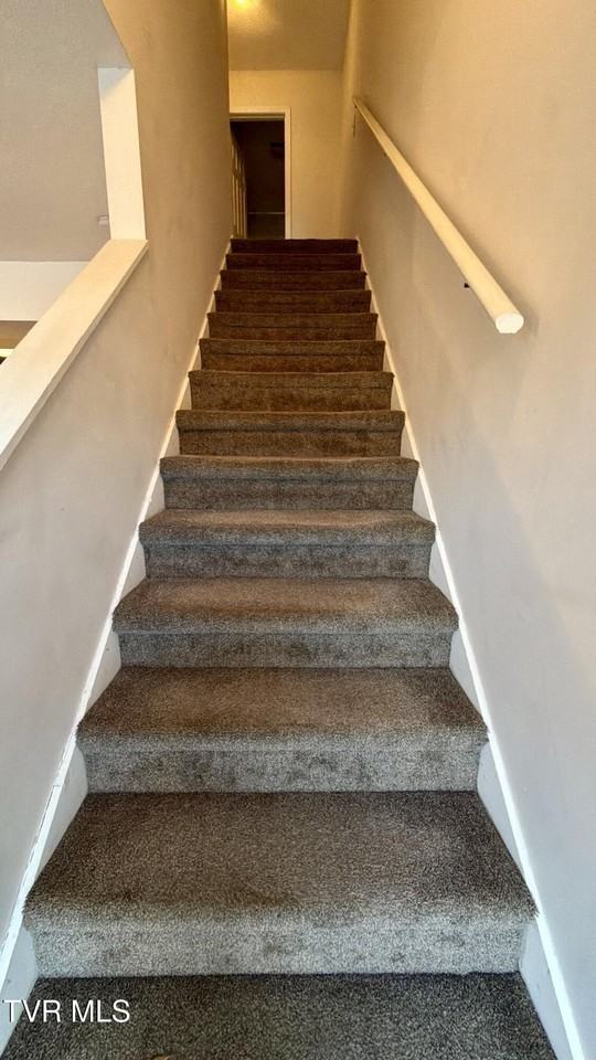 23 Lexington Ct Unit 23 #23 - Photo 6 of 16