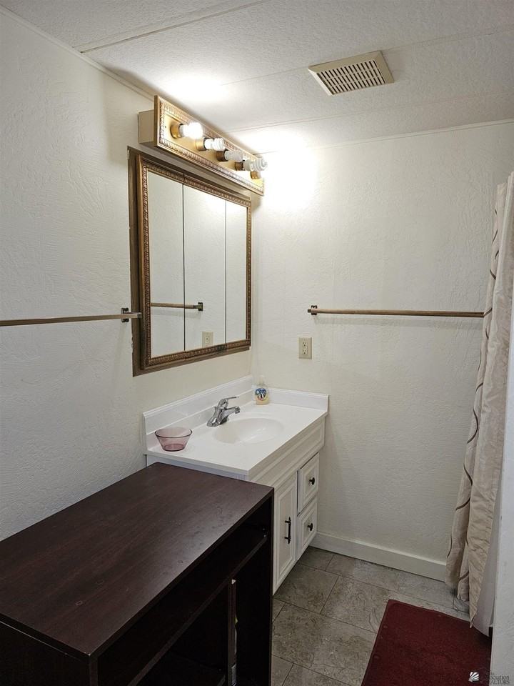 2159 S Cottontail Ave - Photo 6 of 11