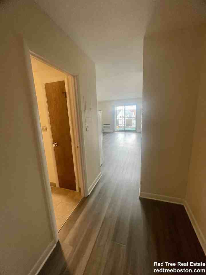 385 Massachusetts Ave #34 - Photo 3 of 15