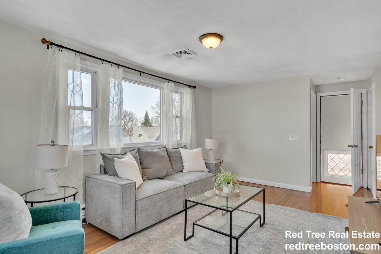 74 Dunboy St #2 - Photo 4 of 25