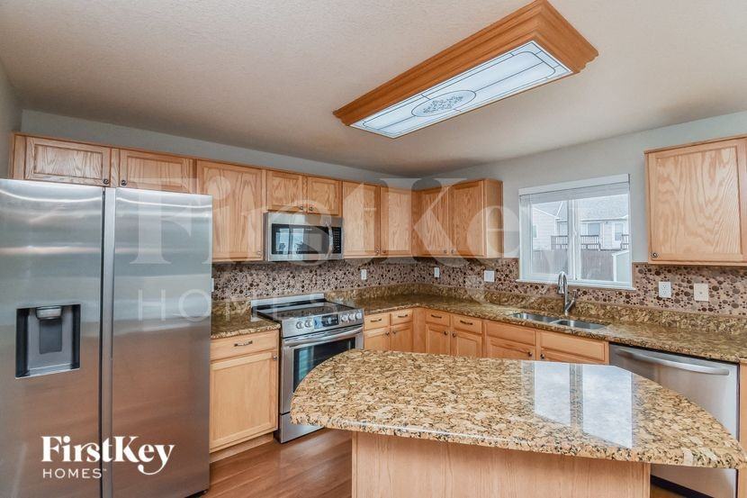 5823 Mesa Mountain Way - Photo 5 of 15