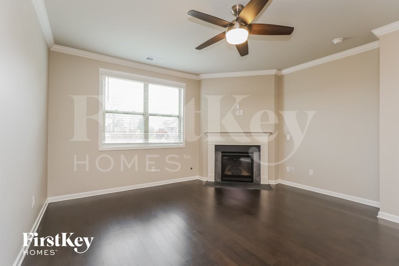 4002 Grapevine Loop - Photo 3 of 15