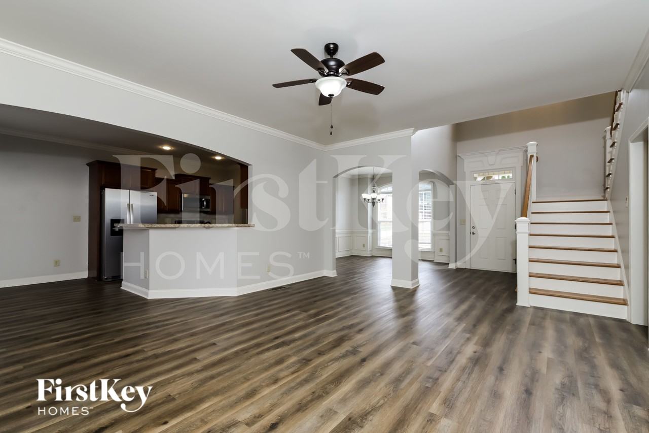 308 Royal Fern Dr - Photo 4 of 15