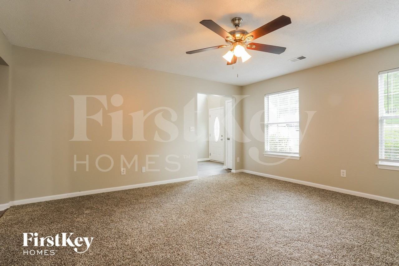 5833 Cobalt Dr - Photo 3 of 15