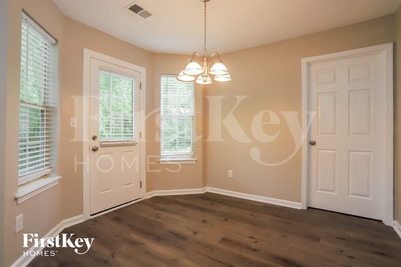 5833 Cobalt Dr - Photo 5 of 15