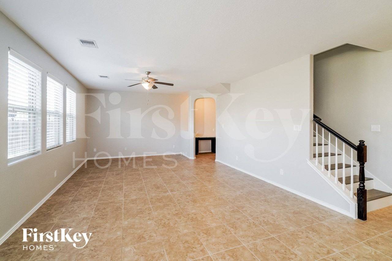 10443 Bulwark Peak - Photo 3 of 15